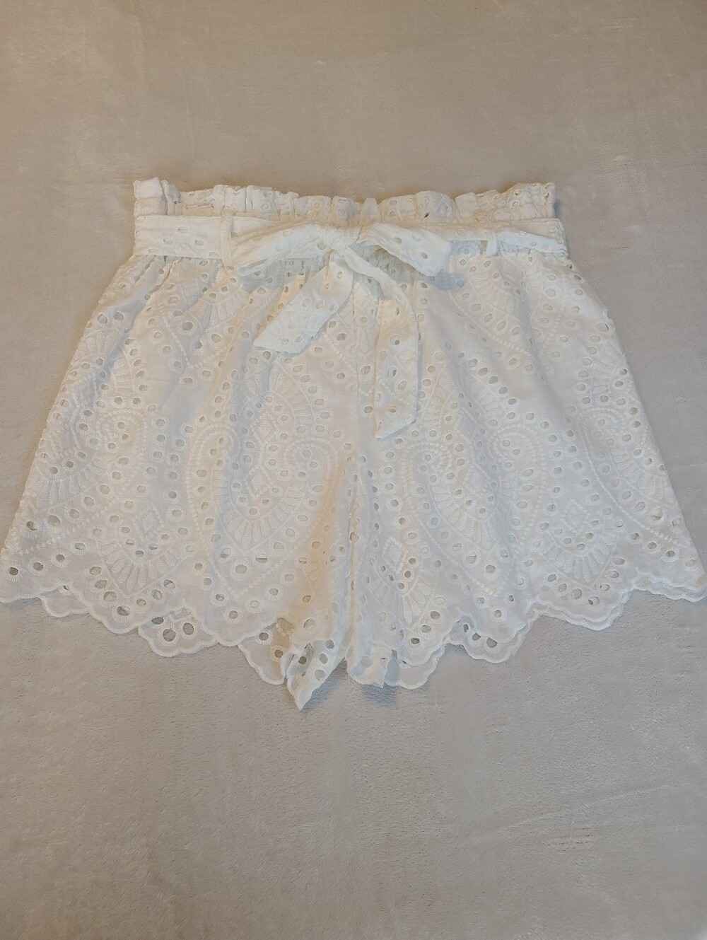 Everly Sweetest Devotion Cotton Eyelet High Waist Paperbag Shorts Size M